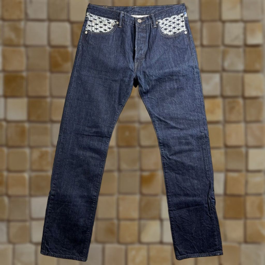 Levi's Levi's 501 Jeans Embroidered 90s Grunge Size US 32 / EU 48 - 1 Thumbnail