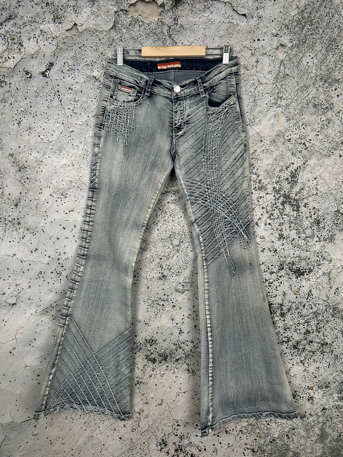 Affliction Vintage Flared Jeans Avant Garde Punk Y2K Grunge Affliction Size US 29 - 1 Thumbnail