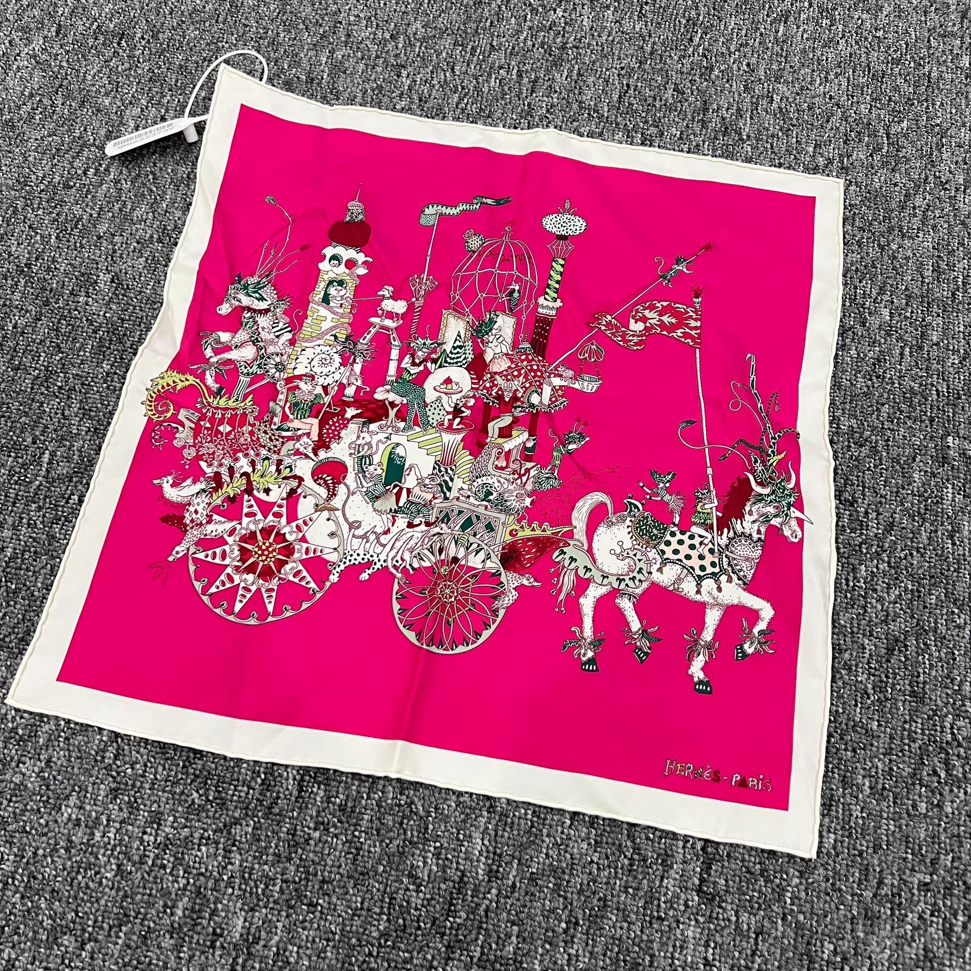 Hermes Hermes Carnaval Parade square scarf 45x45cm Mint Size ONE SIZE - 2 Thumbnail