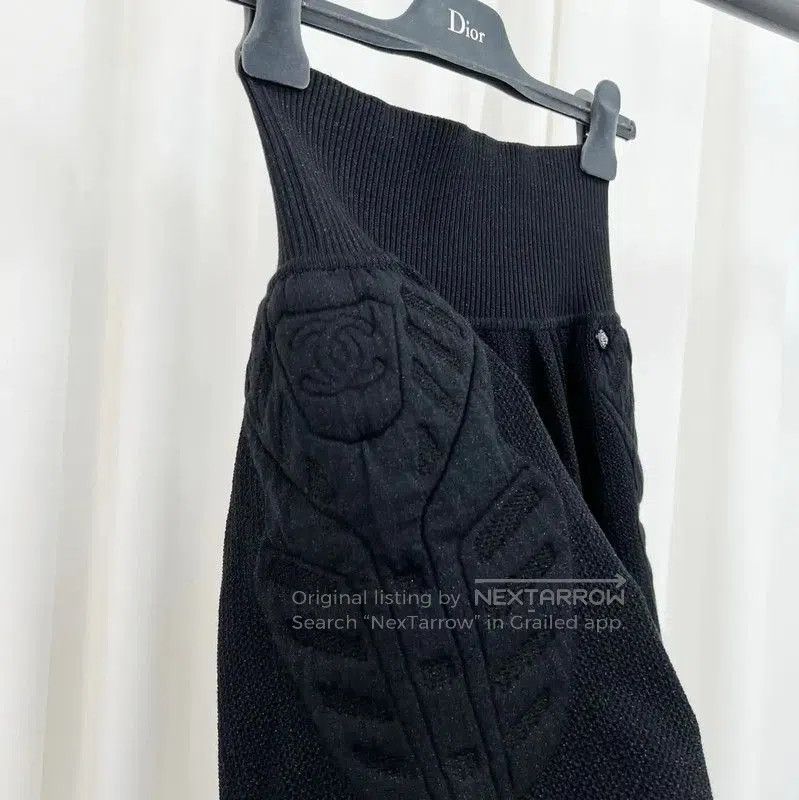 Chanel Chanel Black Cotton Blend Embroidered Logo Skirt . Size 28" / US 6 / IT 42 - 4 Thumbnail