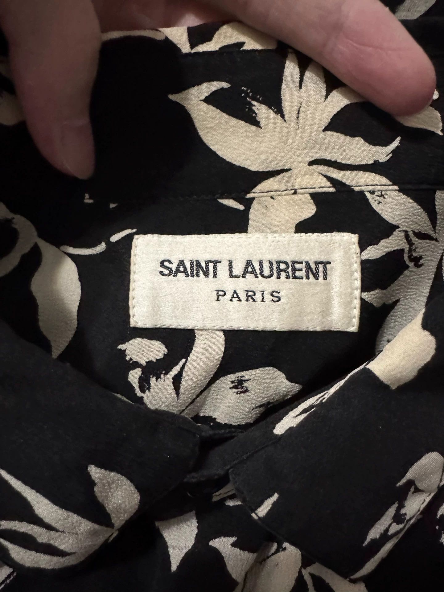 Saint Laurent Paris Saint Laurent SLP black and white maple leaf print shirt Size US M / EU 48-50 / 2 - 6 Thumbnail