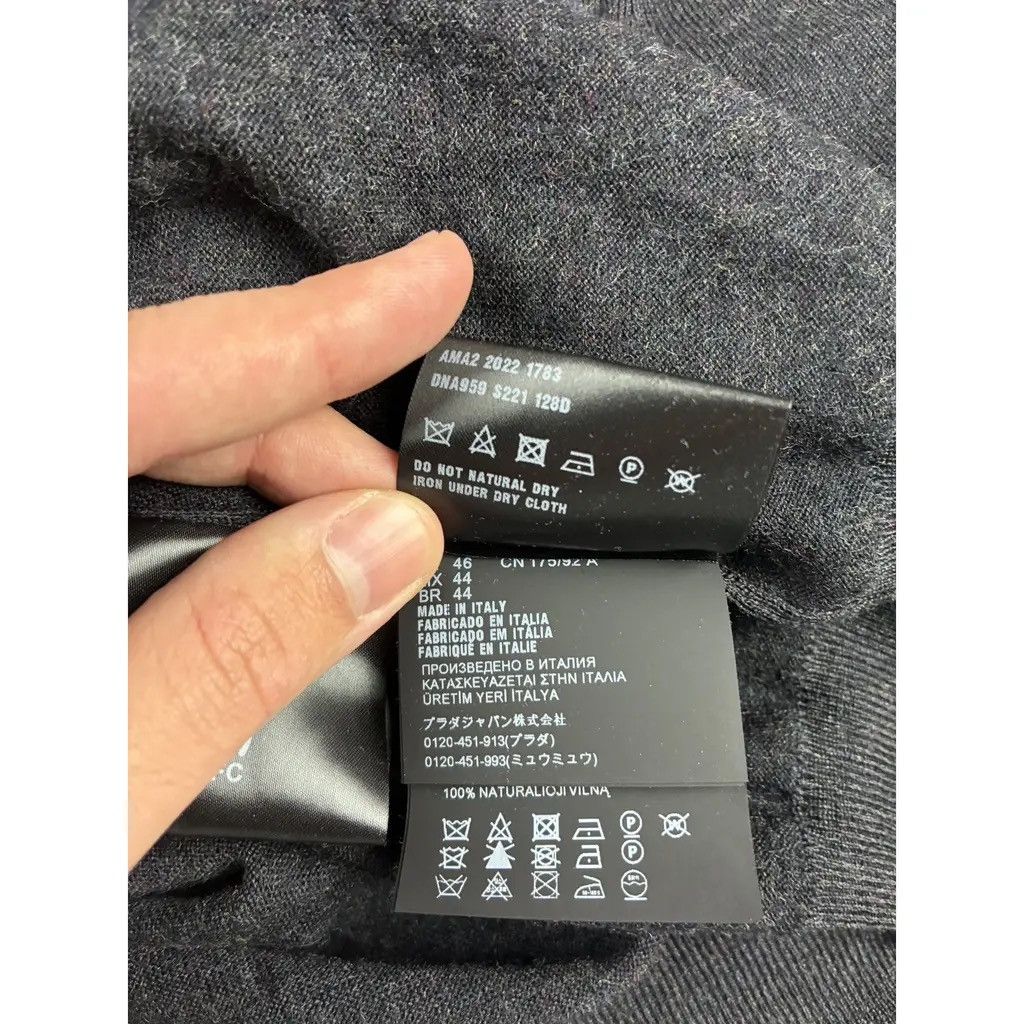 Prada Prada Charcoal Grey Wool Cardigan Size 60 EU fits like XXL Size US XXL / EU 58 / 5 - 6 Thumbnail