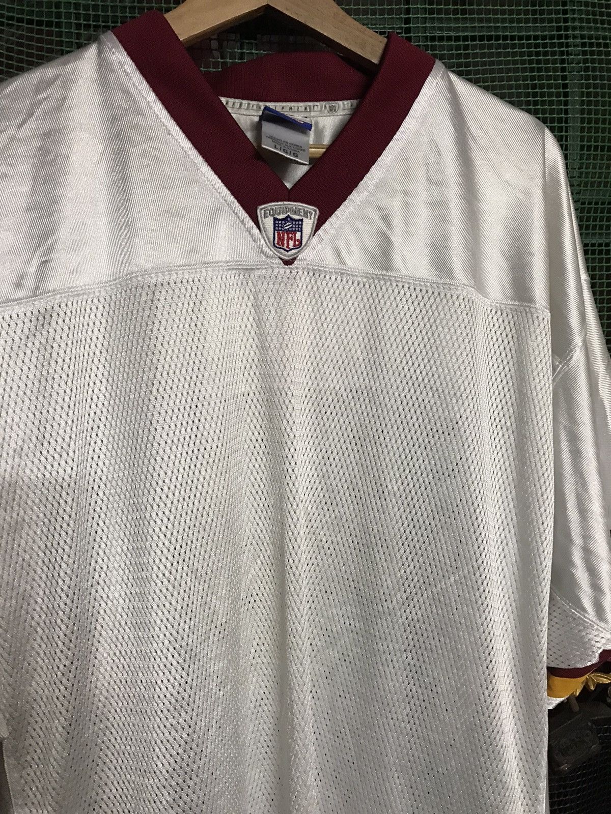 NFL Jersey tee V neck Reebok Equipment Size US L / EU 52-54 / 3 - 3 Thumbnail
