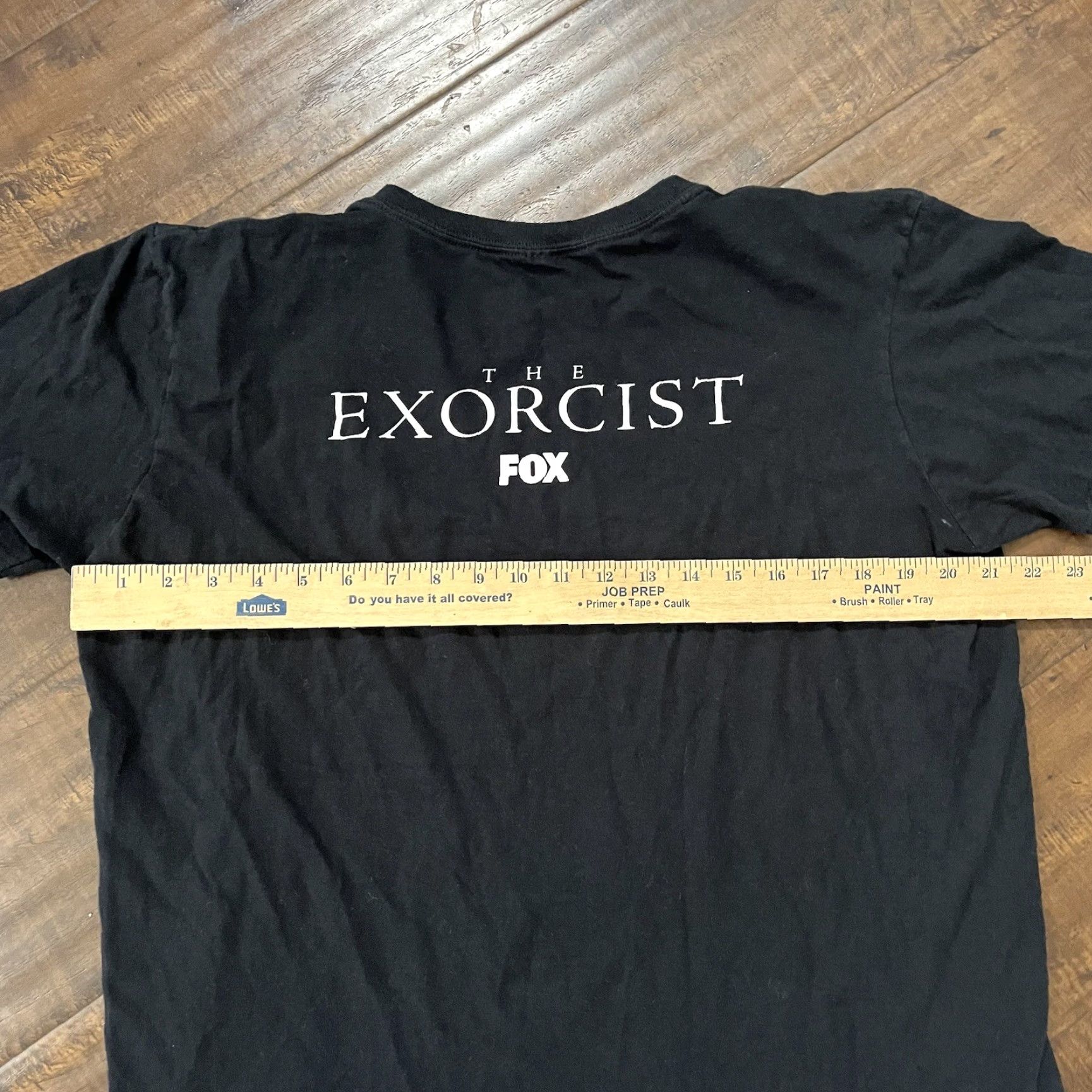 Gildan The Exorcist 2016 Fox TV Movie Promo T-Shirt Priest Collar Mens Large Horror Size US L / EU 52-54 / 3 - 5 Thumbnail