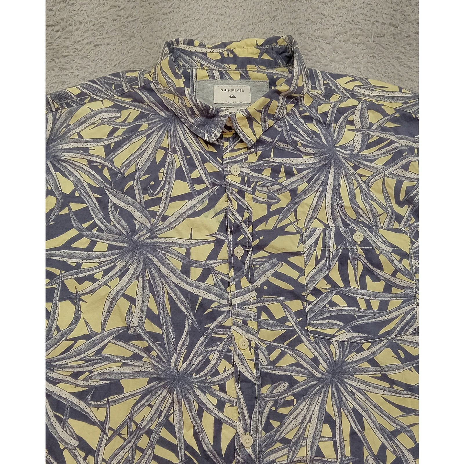 Quicksilver Quick Silver Hawaiian Shirt XL Modern Beachwear Button Up Size US XL / EU 56 / 4 - 3 Thumbnail