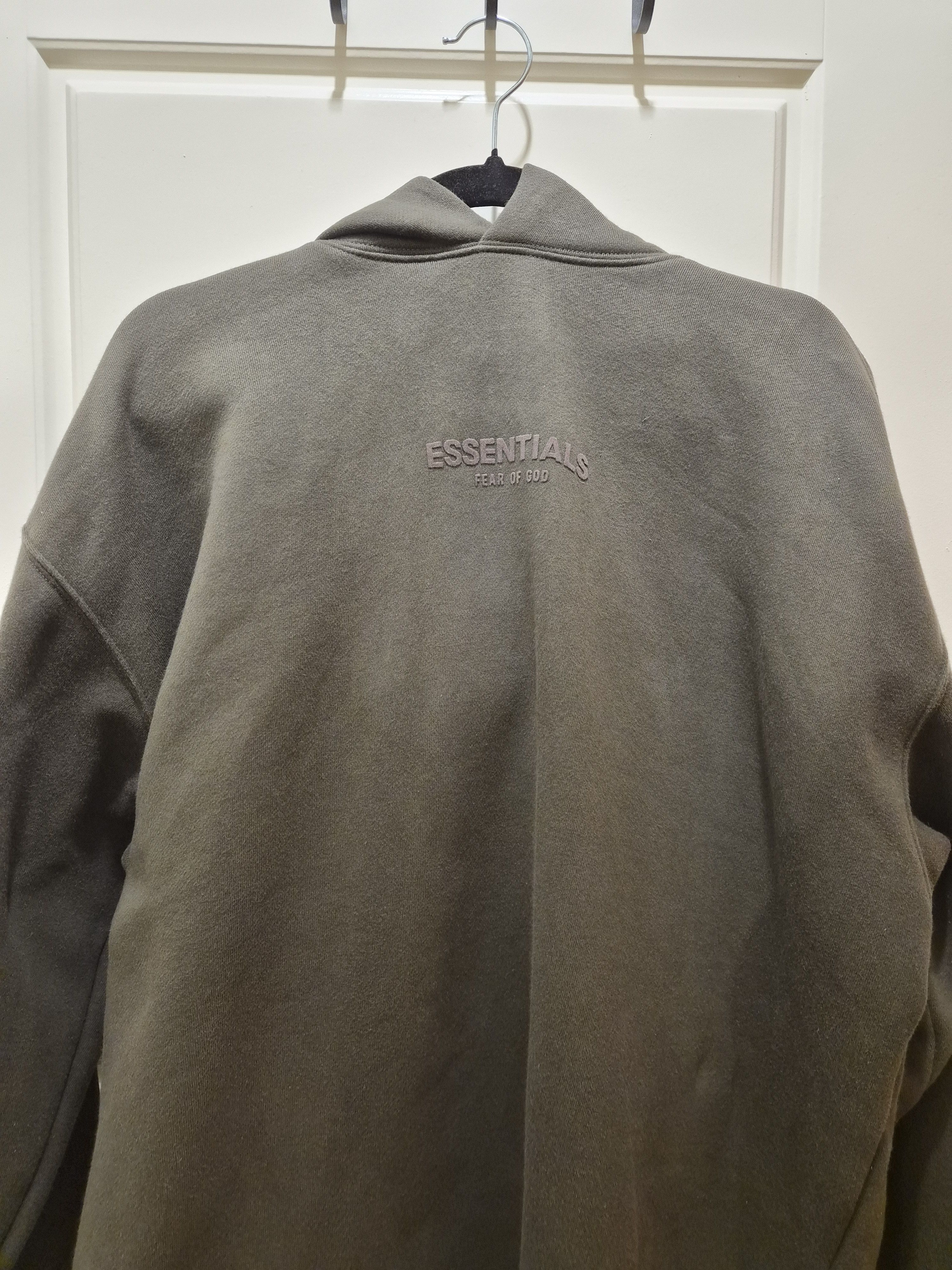 Fear of God Fear of God Essentials Gray Relaxed Hoodie Size US S / EU 44-46 / 1 - 1 Thumbnail