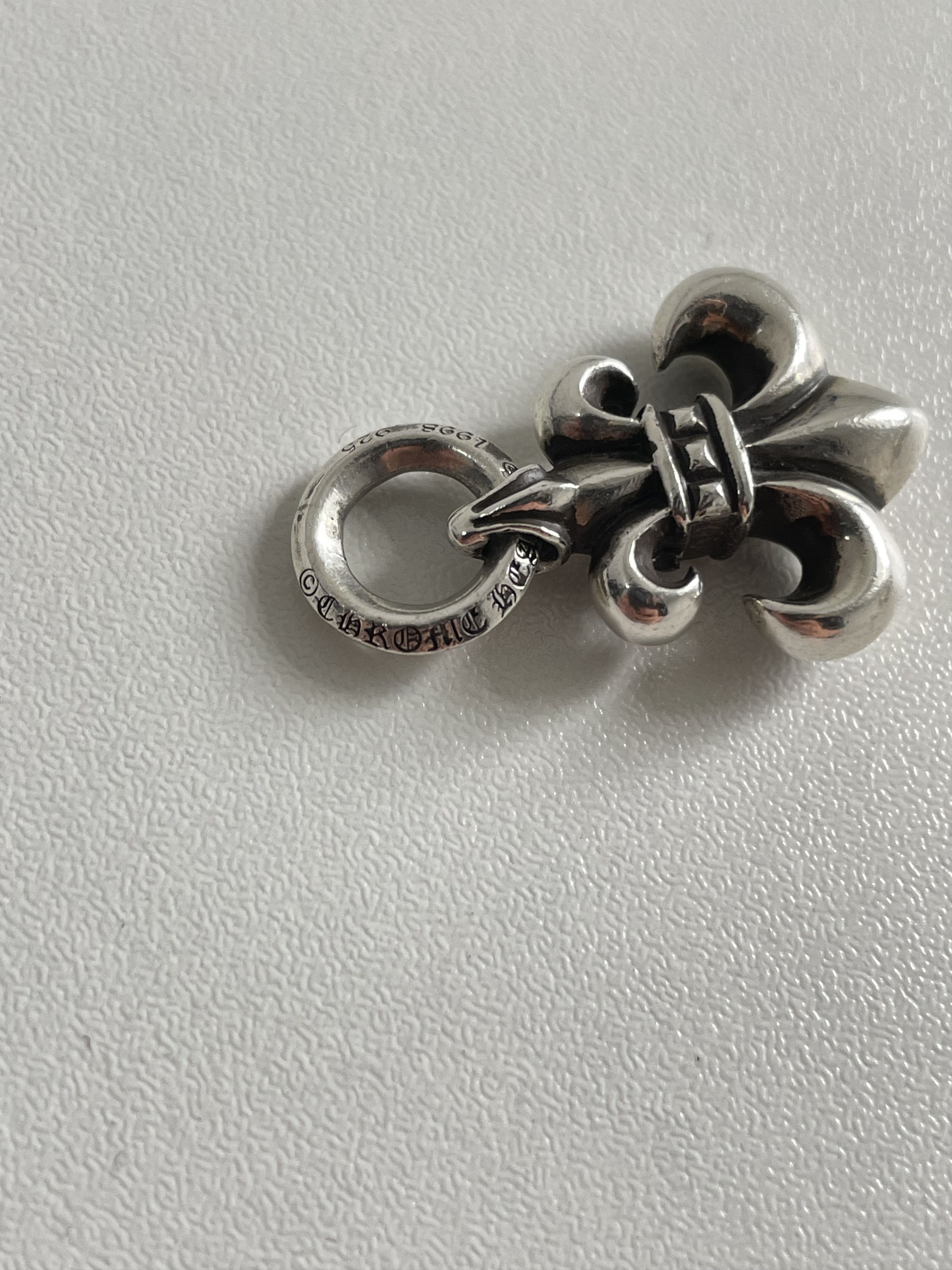 Chrome Hearts Chrome Hearts Sliver Fleur Charm Pendant Size ONE SIZE - 9 Thumbnail
