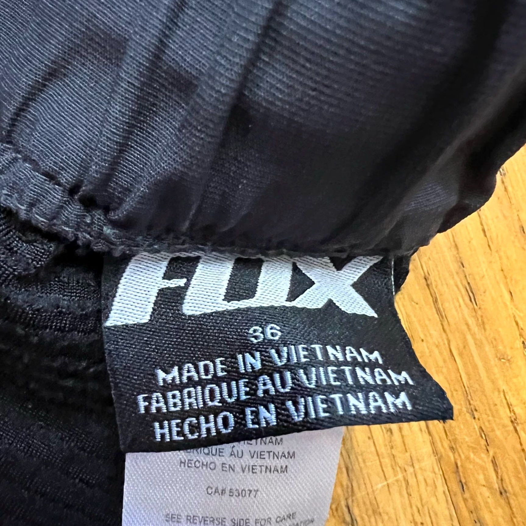 Fox Racing Fox Racing Shorts Mens 36 Padded Lined Moto Black Cargo Performance Size US 36 / EU 52 - 7 Thumbnail