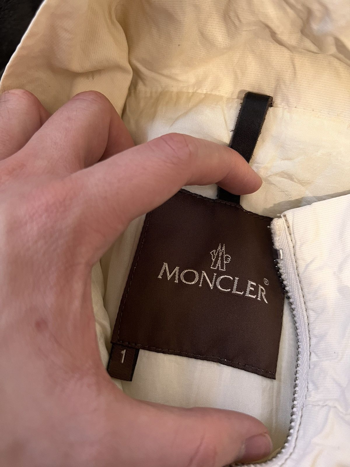 Moncler Moncler Designer Light Jacket Casual Rare Luxury 1 Cream Size XS / US 0-2 / IT 36-38 - 12 Thumbnail