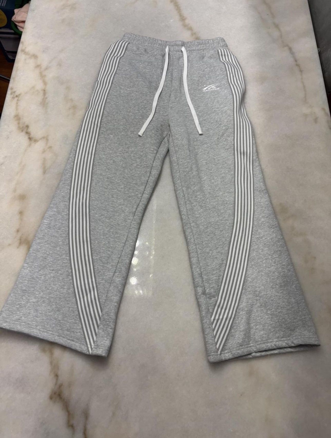 HYPEDEPT Hypedept baggy gray sweatpants Size US 28 / EU 44 - 2 Thumbnail