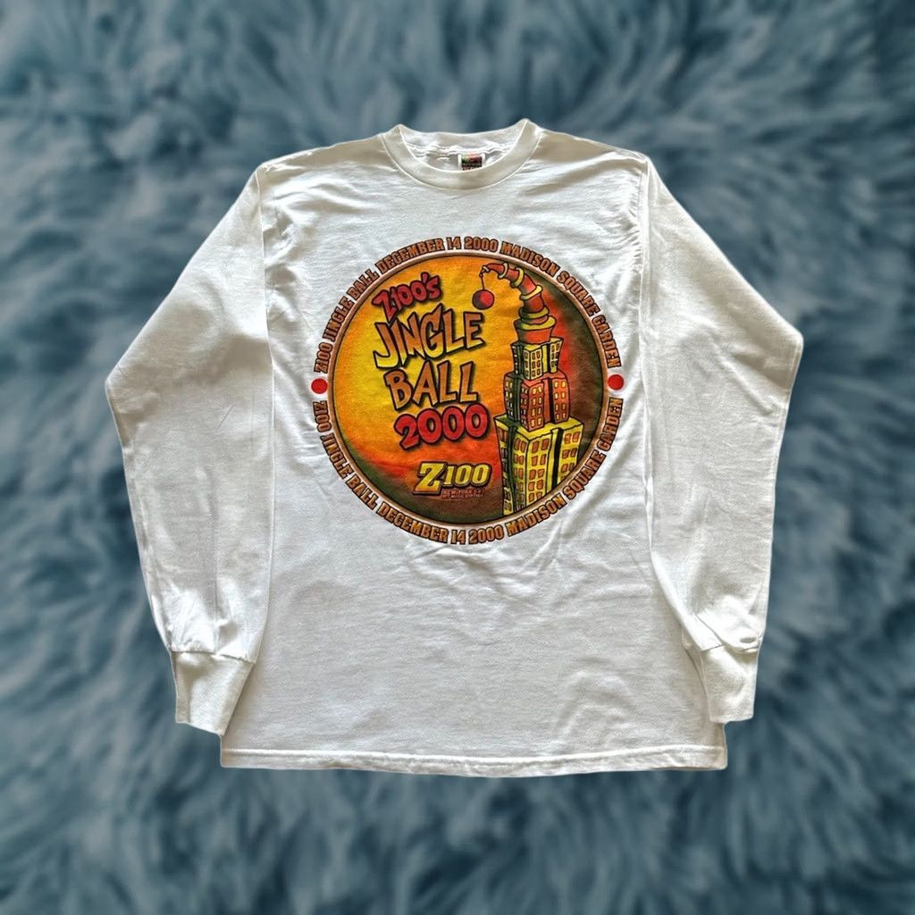 Gildan VINTAGE Z100 Jingle Ball Tee Madison Square Garden Longsleeve NYC Gildan M NWOT Size US M / EU 48-50 / 2 - 1 Thumbnail