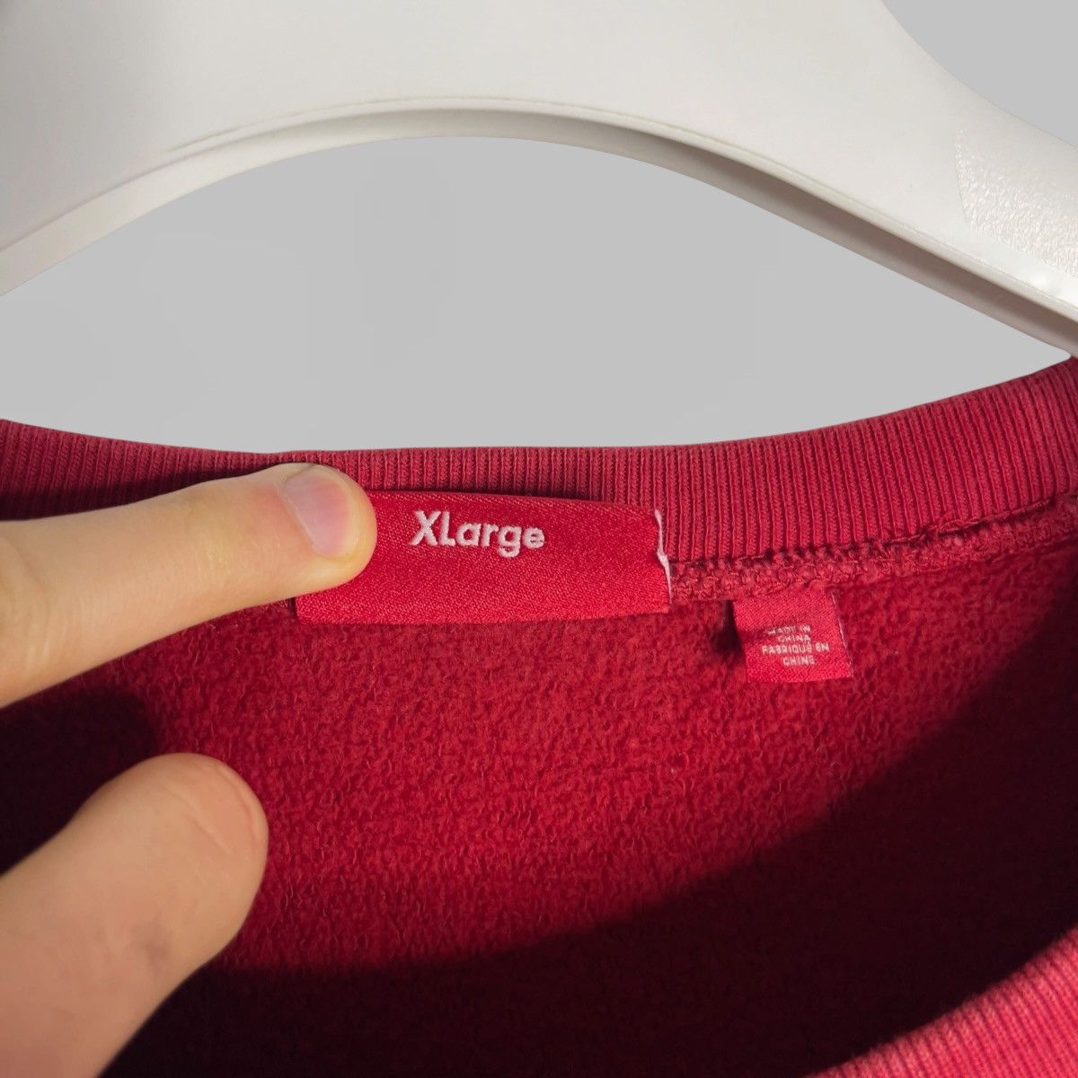 Supreme SUPREME ICONIC RED CRACKED LOGO CREWNECK SIZE XL Size US XL / EU 56 / 4 - 7 Thumbnail