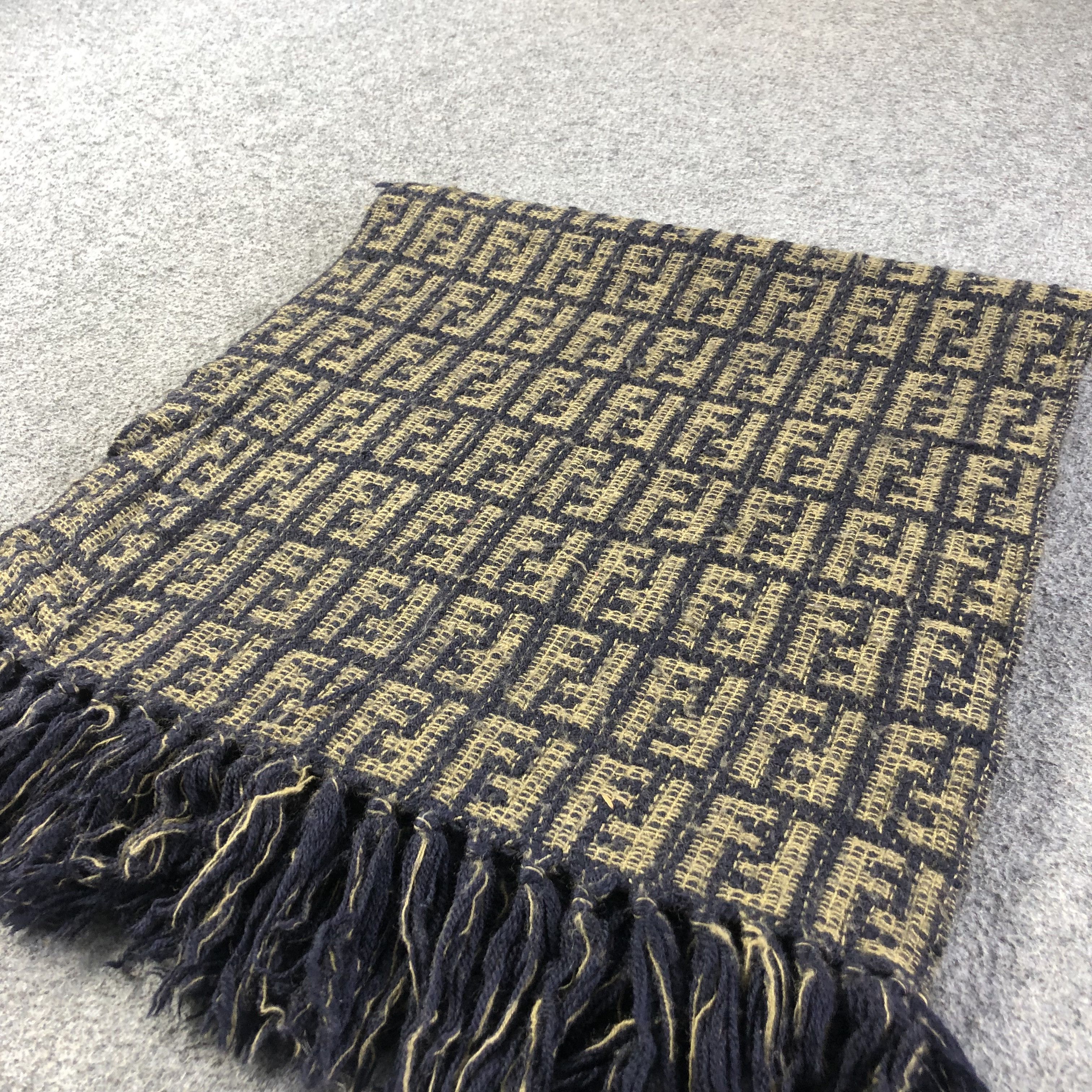 Fendi Fendi FF Monogram Full Print Wool Scarf Muffler V1145 Size ONE SIZE - 2 Thumbnail