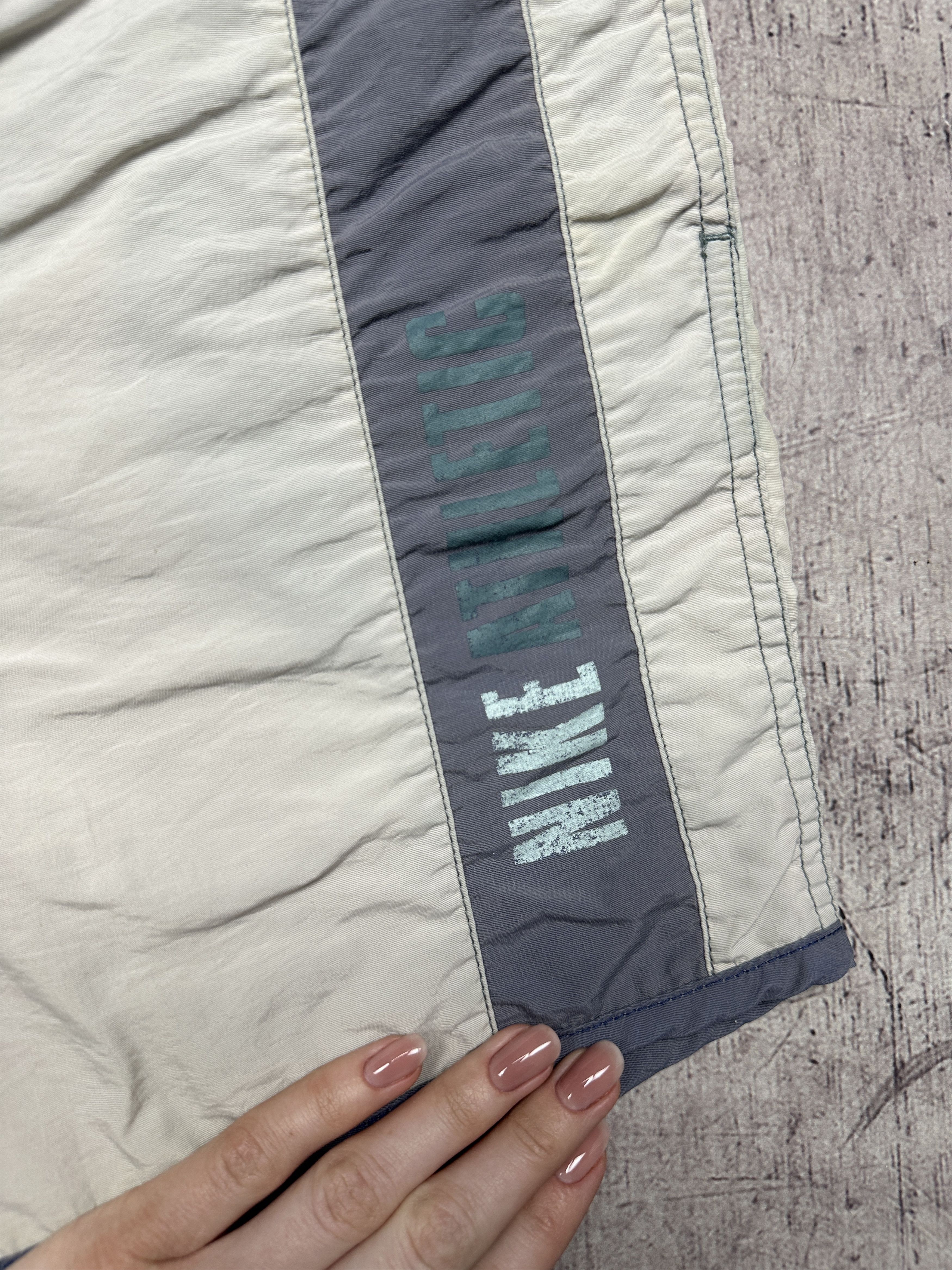 Nike Nike 90s Vintage Mens Nylon Shorts Size US 32 / EU 48 - 3 Thumbnail