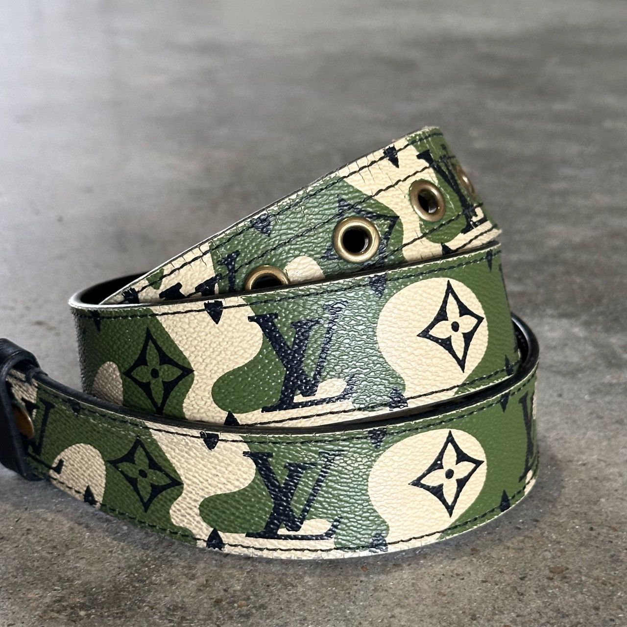 Louis Vuitton × Takashi Murakami LV 2008 Monogramouflage Ceinture Murakami Camo Belt Size 32 - 4 Thumbnail