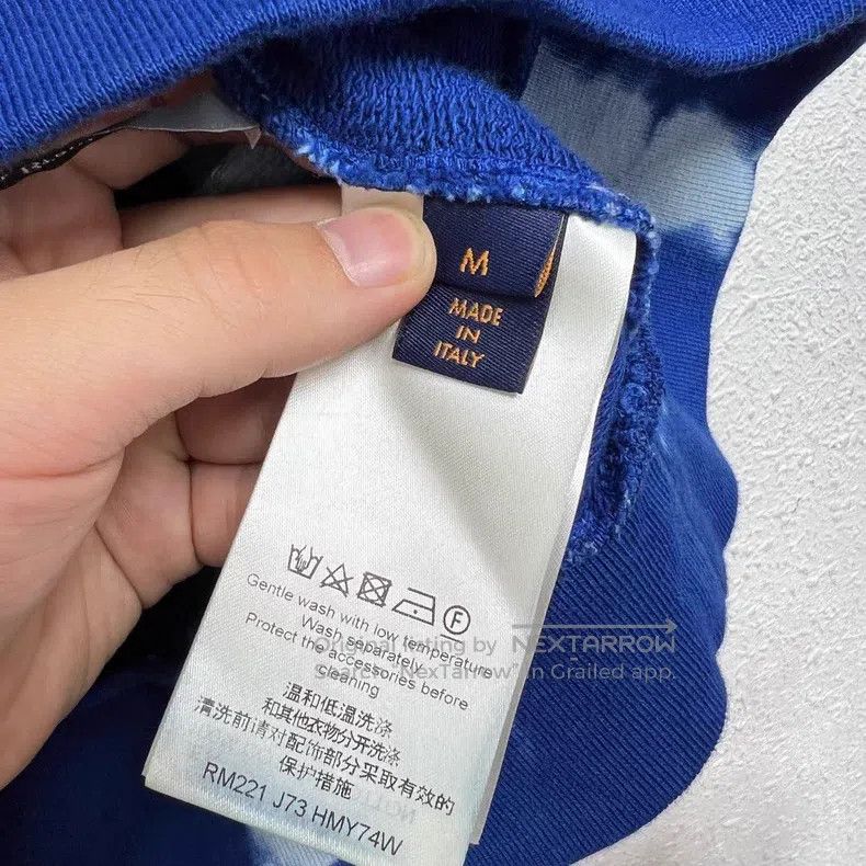 Louis Vuitton Louis Vuitton Blue logo embroidered tie-dyed hoodie Size US M / EU 48-50 / 2 - 6 Thumbnail