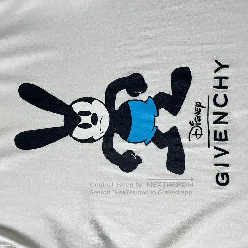 Givenchy Givenchy SizeXXXL Disney Co-branded Solid Short Sleeve Size US M / EU 48-50 / 2 - 6 Thumbnail