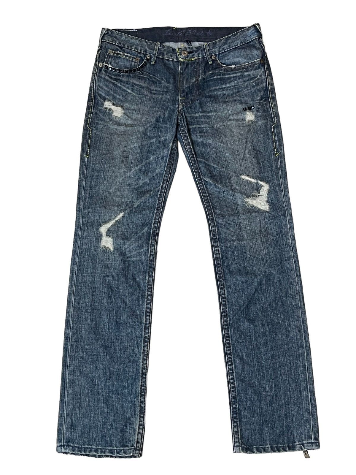 Levi's VINTAGE LEVI’S BLACK STAR CUSTOM STUD DISTRESSED DENIM Size US 33 - 1 Thumbnail