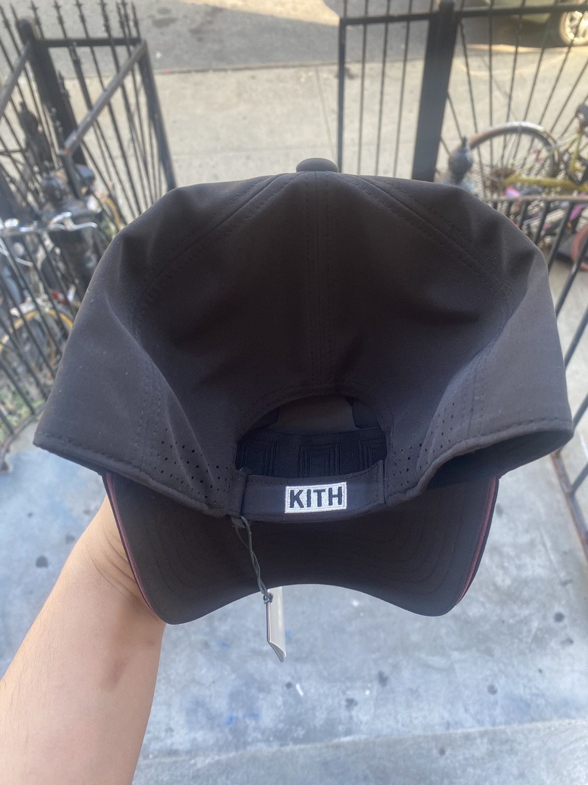 Kith × Wilson Kith Ivy Wilson Unlined Active Cap Size ONE SIZE - 3 Thumbnail