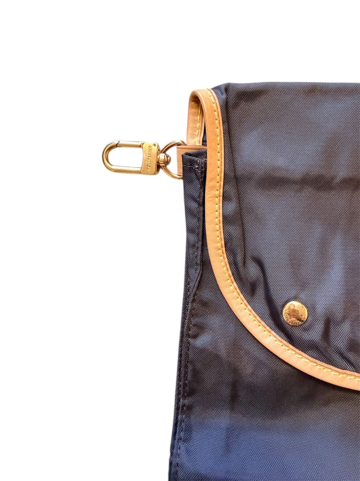 Louis Vuitton Louis Vuitton Suitcase Garment Luggage bag Accessory Size ONE SIZE - 3 Thumbnail