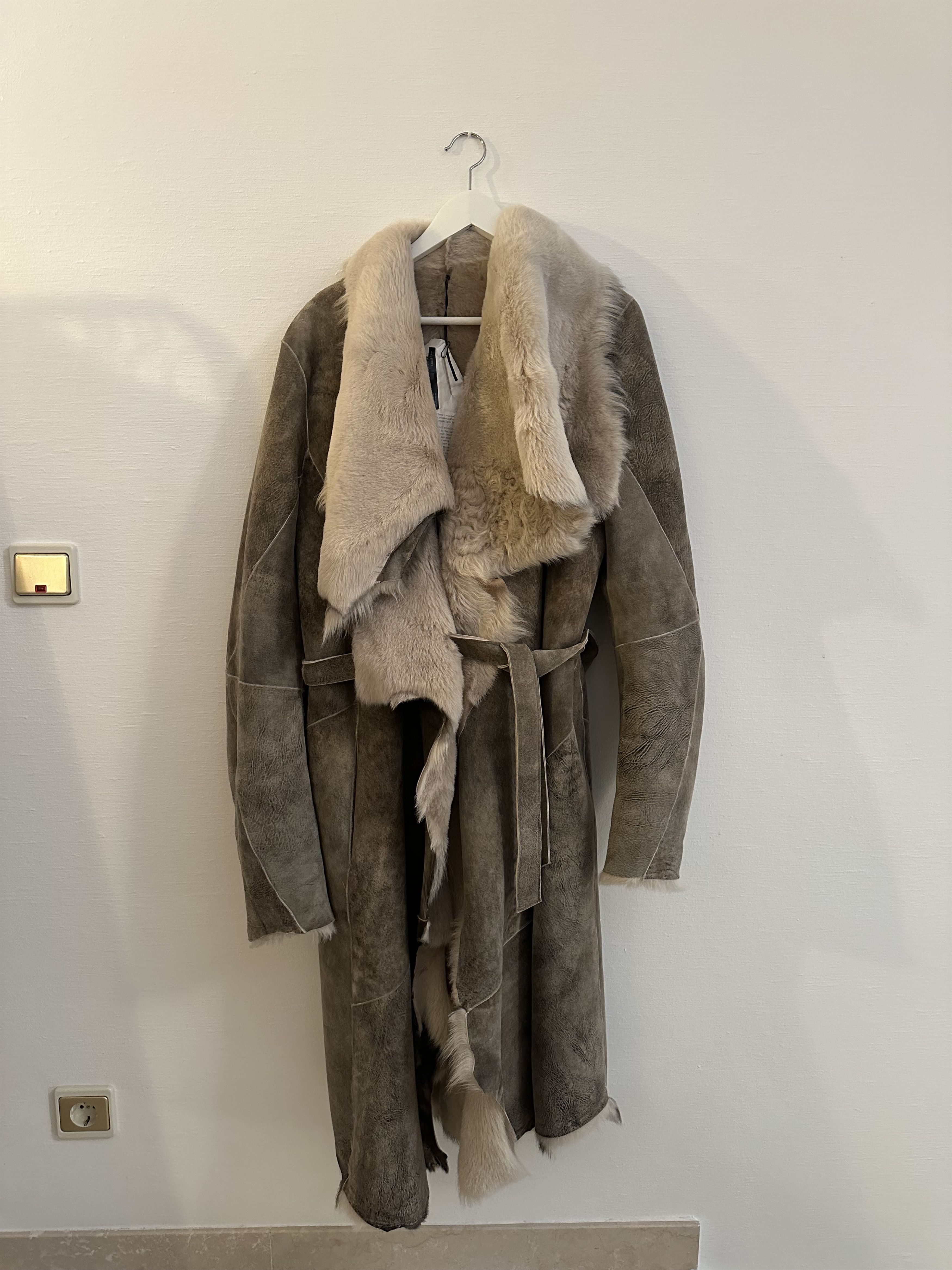 Masnada Sheepskin Coat Size L / US 10 / IT 46 - 1 Thumbnail