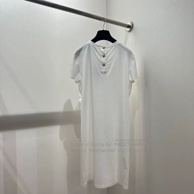 Chanel Chanel Solid color Logo button short-sleeved dress Size S / US 4 / IT 40 - 2 Thumbnail