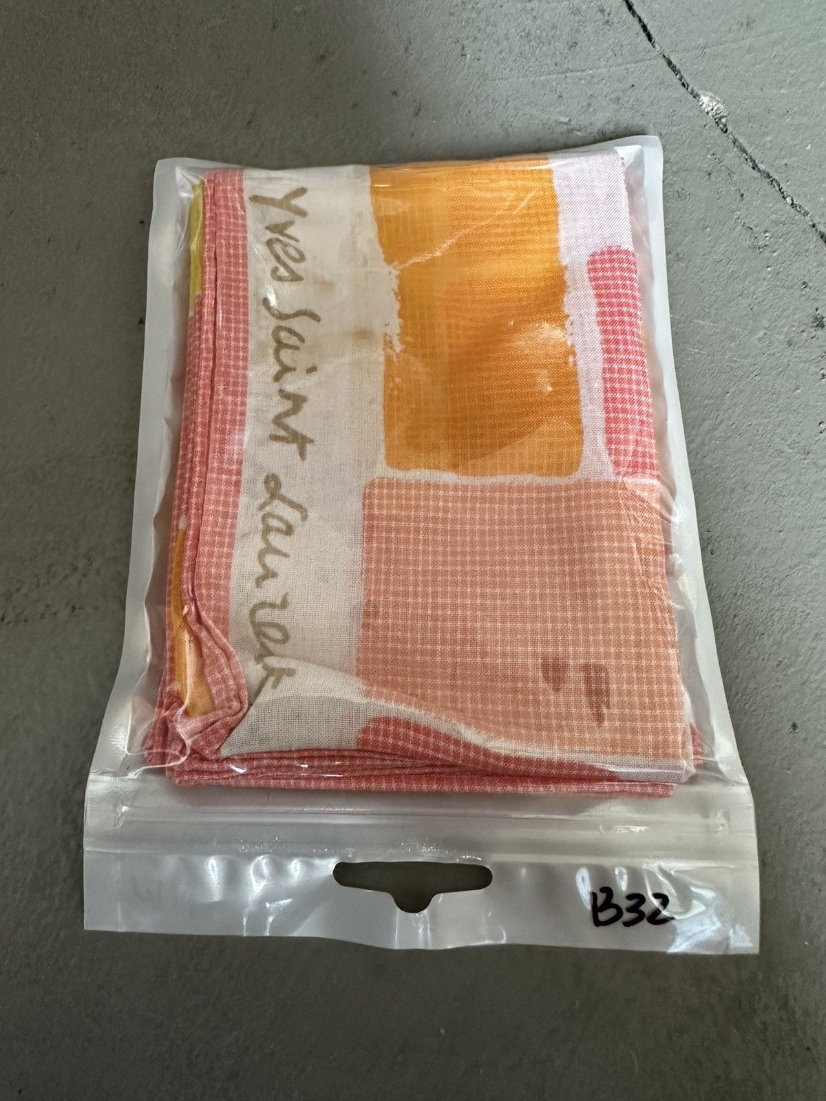 Vintage Vintage YSL Handkerchief/ Neckerchief/ Bandana Size ONE SIZE - 19 Thumbnail