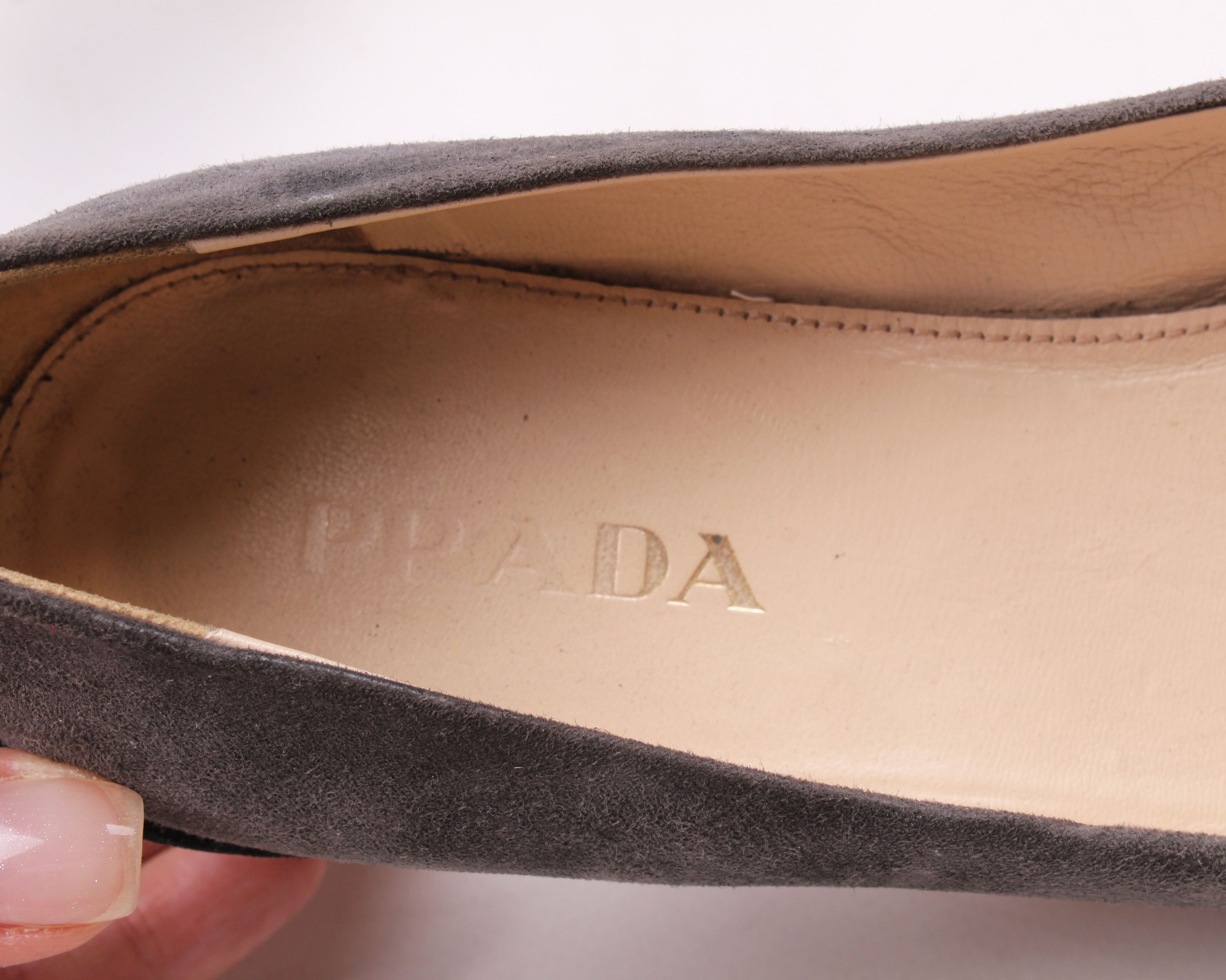 Prada × Vintage Vintage Prada Gray Black Suede Pumps Heels Size US 7 / IT 37 - 4 Thumbnail