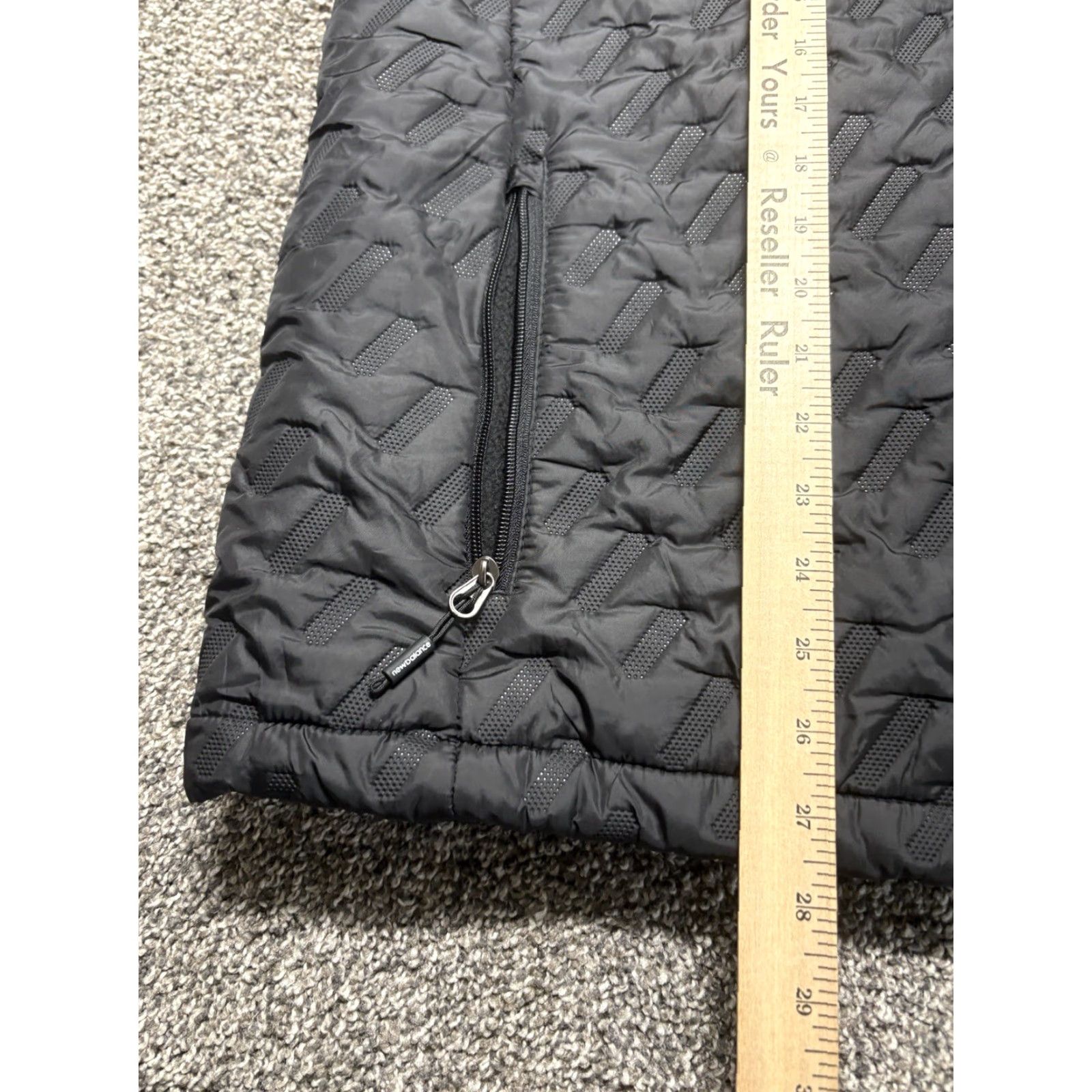 New Balance VINTAGE? (No) New Balance Puffer Vest Mens L Jacket Black Zip Up Ribbed Shirt? Size US L / EU 52-54 / 3 - 7 Thumbnail