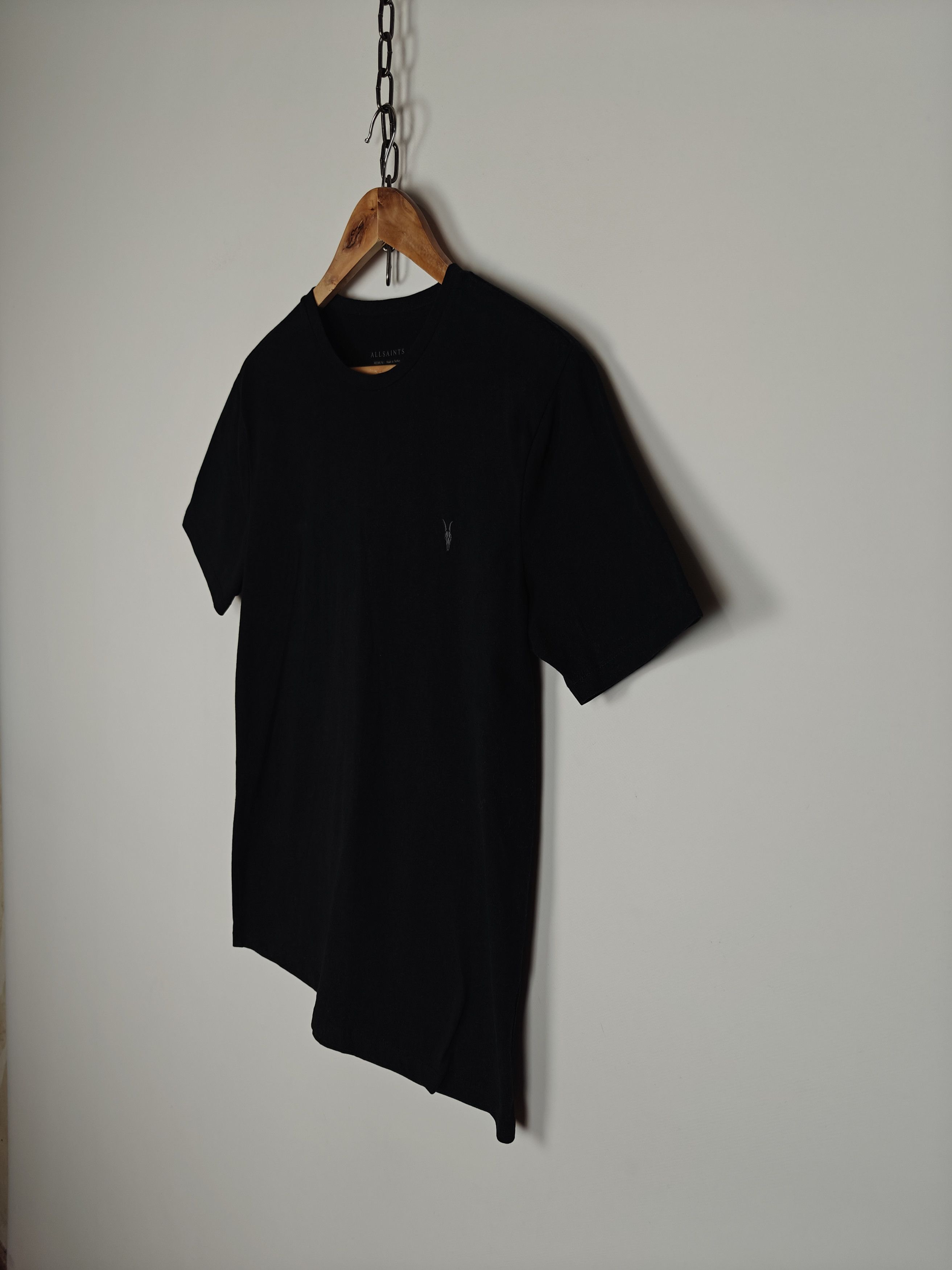 Allsaints Allsaints Basic T-Shirt Small Logo Tee Black size M Size US M / EU 48-50 / 2 - 6 Thumbnail