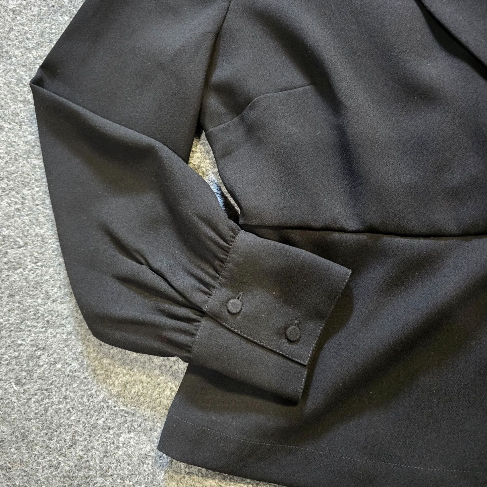 J.Crew J.CREW Top Womens Size 6 Black V Neck Peplum Long Sleeve Blouse Capstone Minimal Career Capsule Casual Size M / US 6-8 / IT 42-44 - 3 Thumbnail