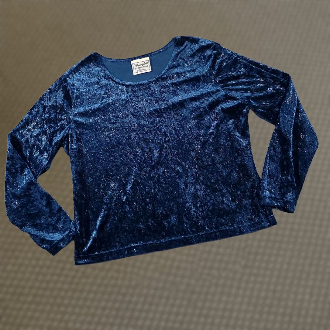 Wrangler VINTAGE Wrangler Shirt Women Large Blue Velour Western Cowgirl USA T-Shirt Fleece Velour Shimmer Regular Long Sleeve Casual Mens, Womens Size L / US 10 / IT 46 - 1 Thumbnail
