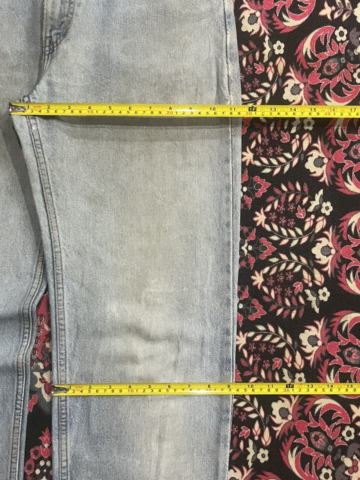 Levi's Vintage Levi’s 610 Orange Tab Light Washed Frayed Leg Jeans Size US 31 - 16 Thumbnail