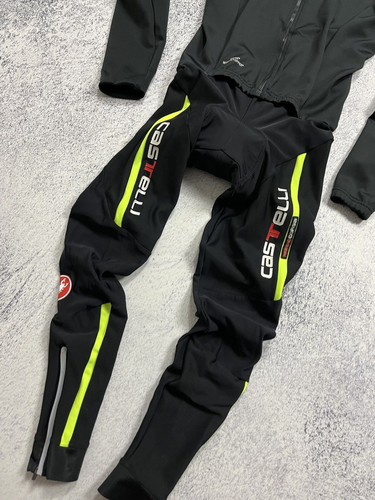 Other Castelli Cycling Jersey Thermosuit Gore Rosso Corsa Bibs Size US L / EU 52-54 / 3 - 5 Thumbnail