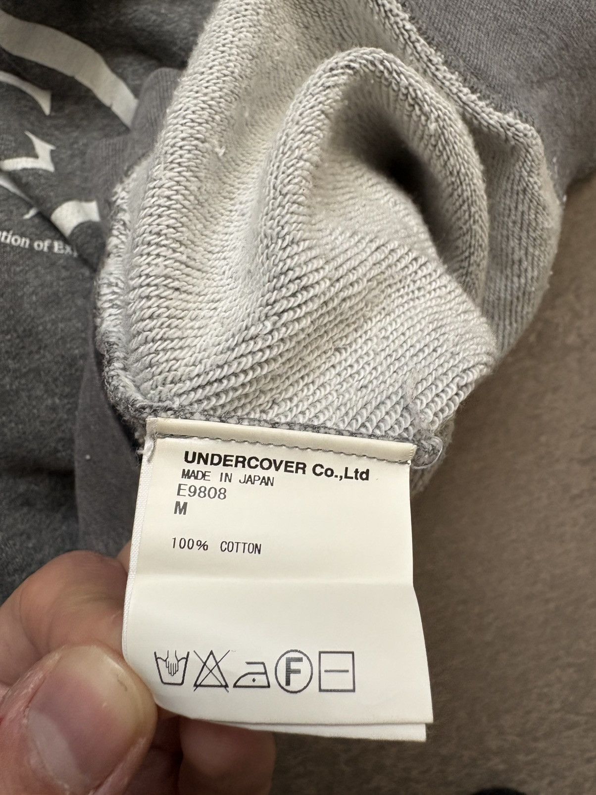 Undercover RARE Undercover SS10 light labolatories crewneck Size US M / EU 48-50 / 2 - 4 Thumbnail