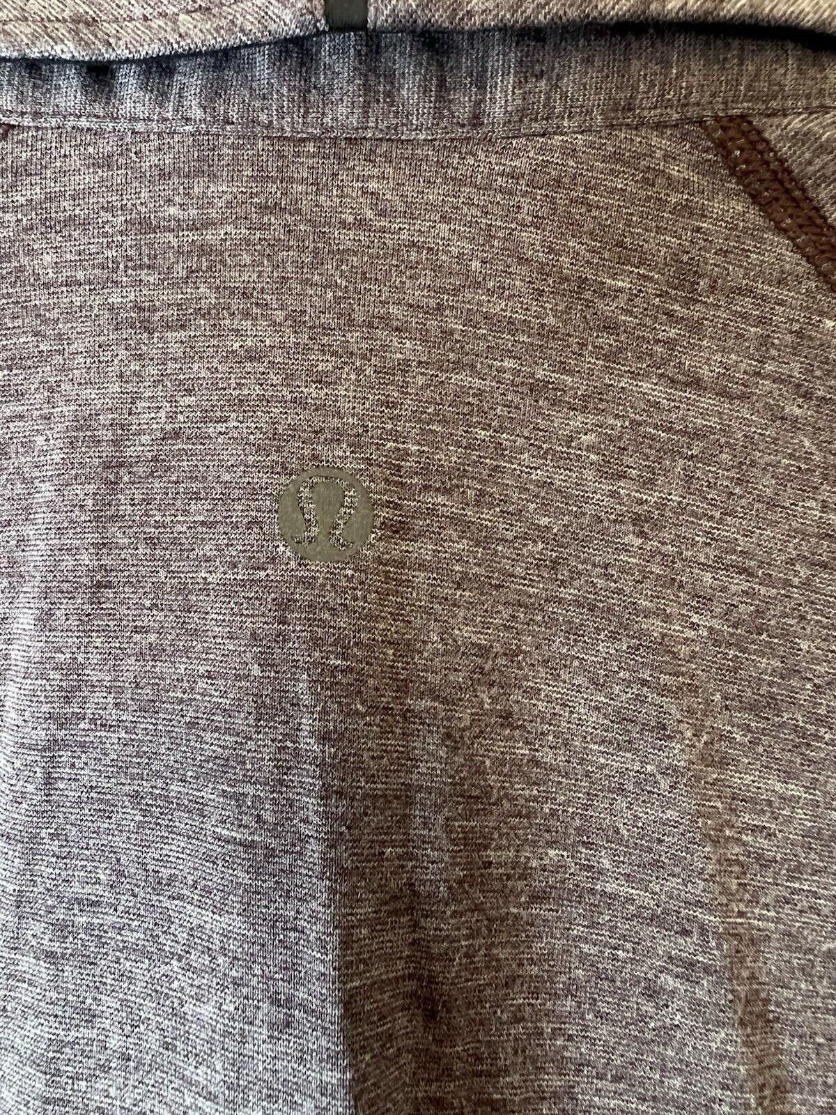 Designer Lululemon Rival Button Up Heathered Black Cherry / Black Size US M / EU 48-50 / 2 - 5 Thumbnail