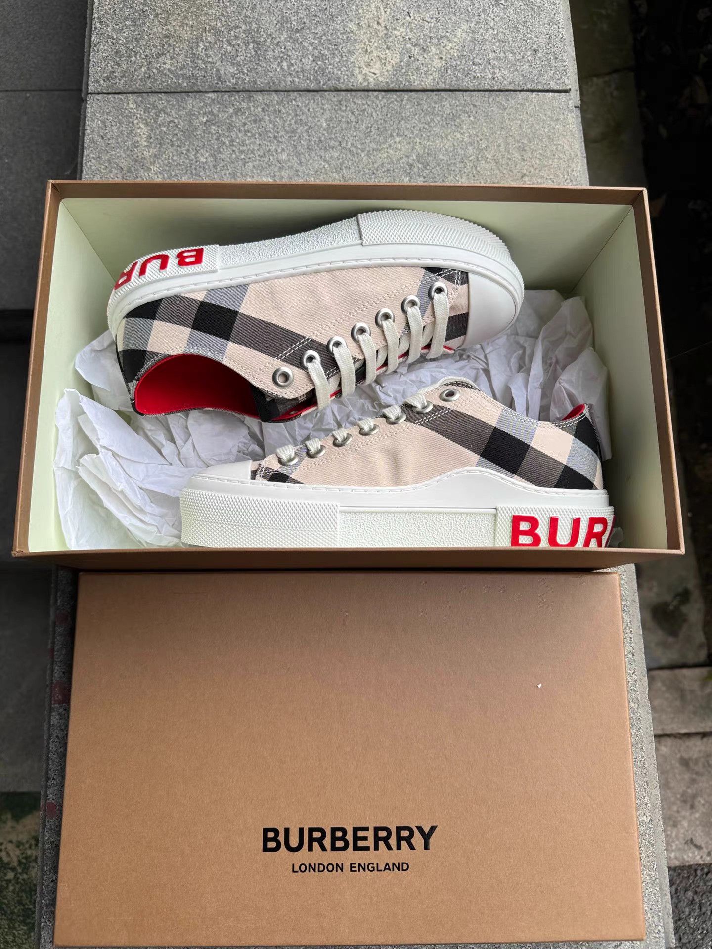 Burberry Burberry Check Canvas Sneakers K6 Size US 6 / IT 36 - 2 Thumbnail