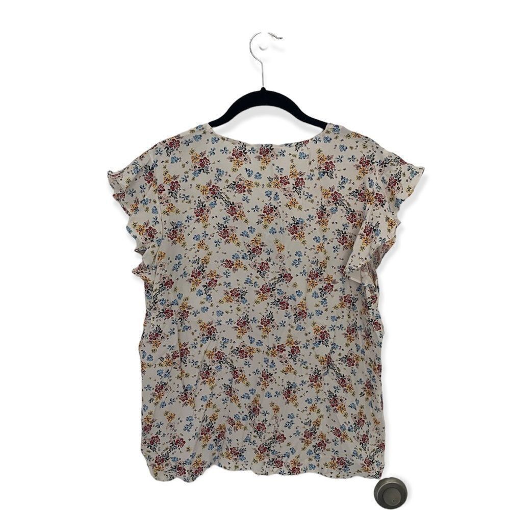 Loft Ann Taylor LOFT Women’s Size MP White Floral Blouse Short Sl Size M / US 6-8 / IT 42-44 - 3 Thumbnail