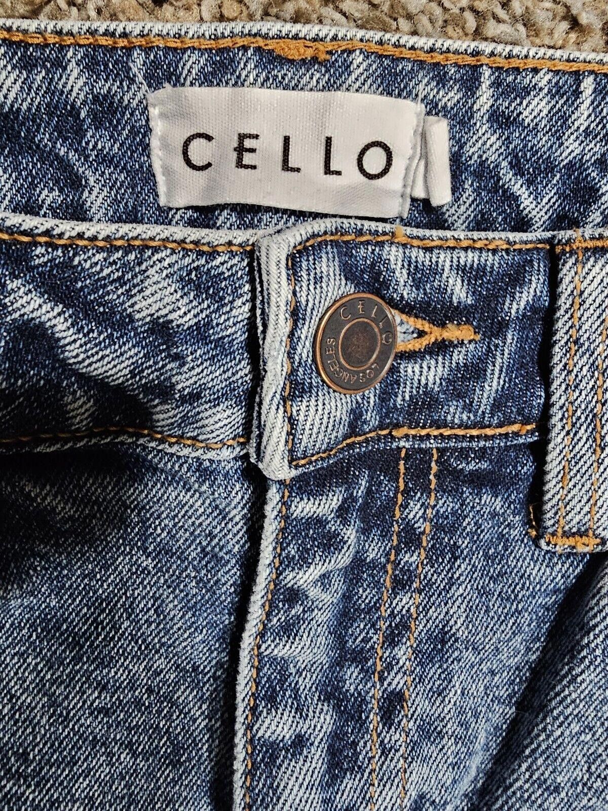 Designer Cello Women's Sz 5 Blue Skinny Leg Vintage Light Wash Jeans Size 30" / US 8 / IT 44 - 2 Thumbnail