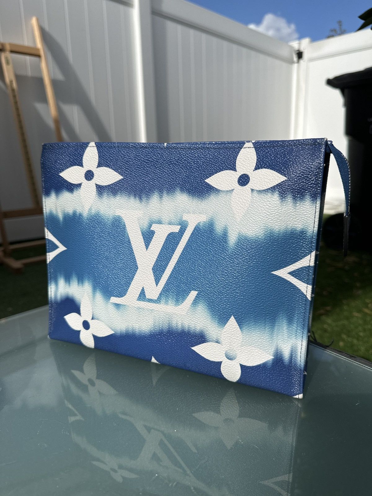 Louis Vuitton Escale Toiletry Pouch 26 in Blue w/ Tags