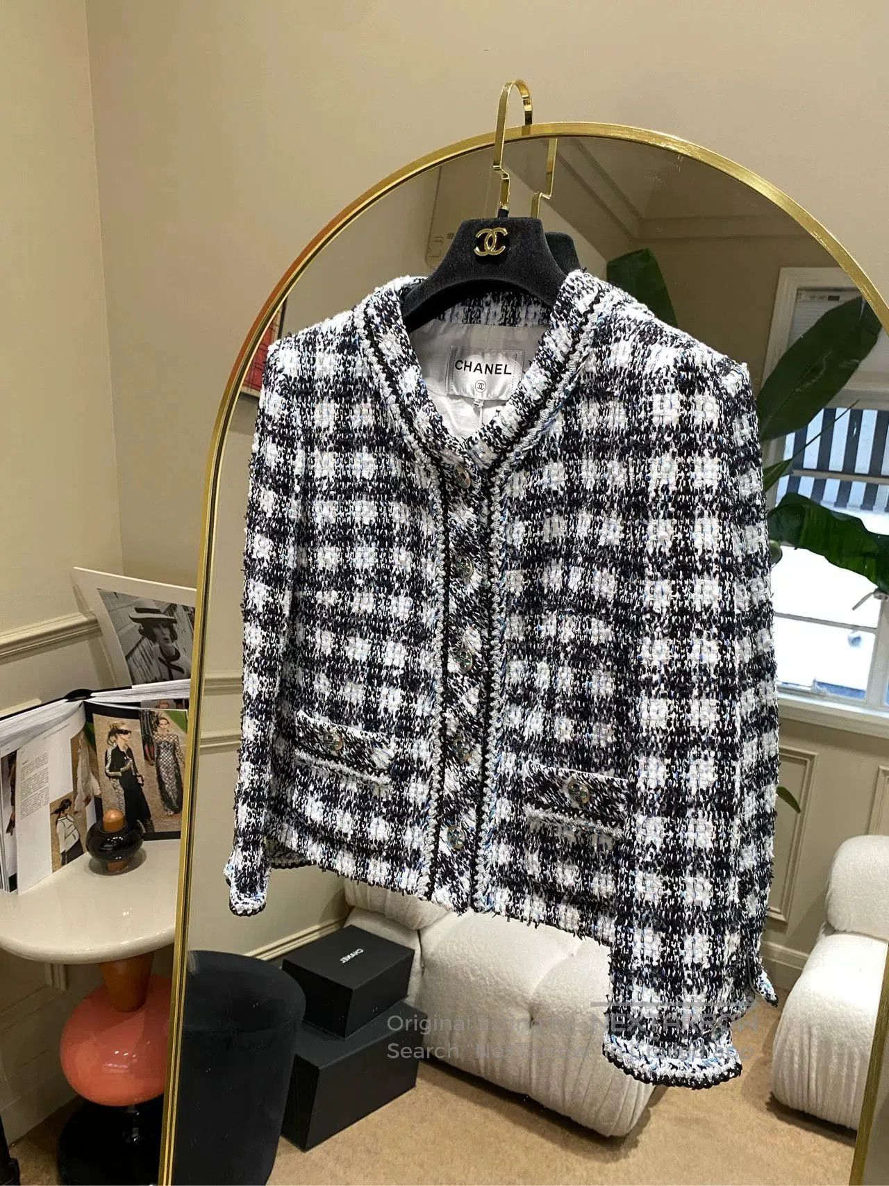 Chanel Chanel 23P Blue White Tweed Jacket. Size US S / EU 44-46 / 1 - 1 Thumbnail