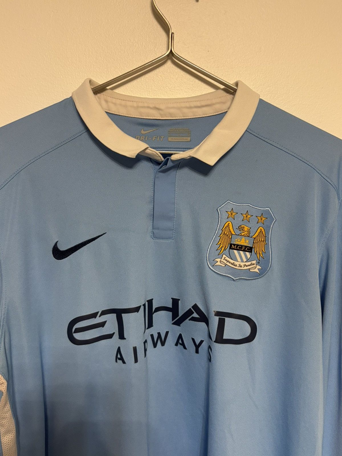 Nike Nike Etihad Manchester City 2015-2016 long-sleeve jersey Size US S / EU 44-46 / 1 - 2 Thumbnail