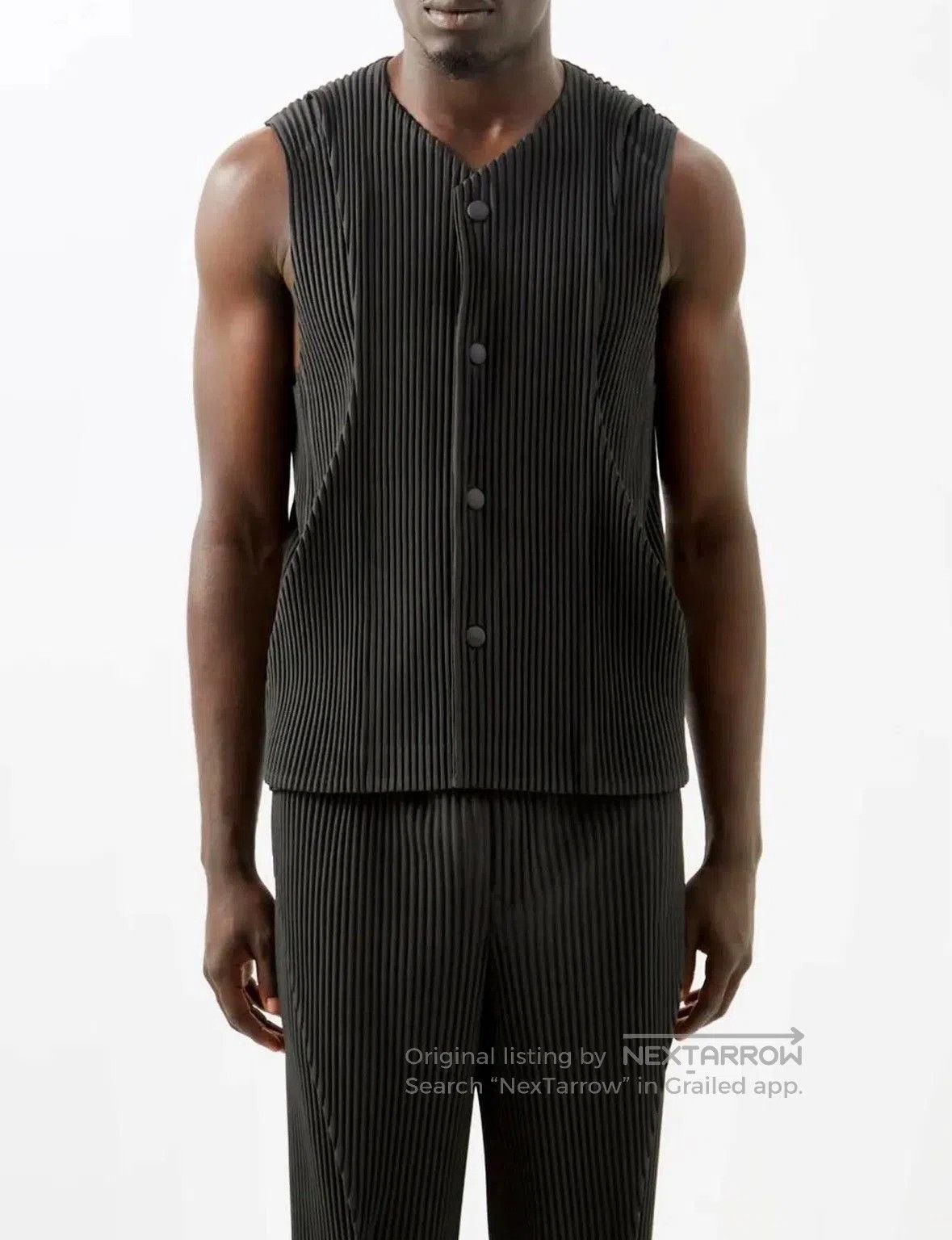 Pleats Please Issey Miyake Issey Miyake Pleated Button Vest. Size US L / EU 52-54 / 3 - 2 Thumbnail