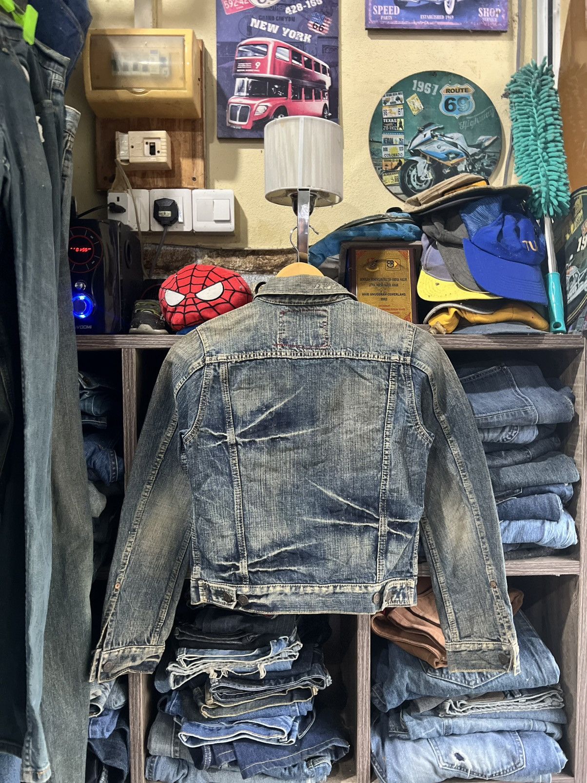 URBAN RESEARCH DOORS 🔥Urban Research Distressed Denim Jacket Size XS / US 0-2 / IT 36-38 - 2 Thumbnail
