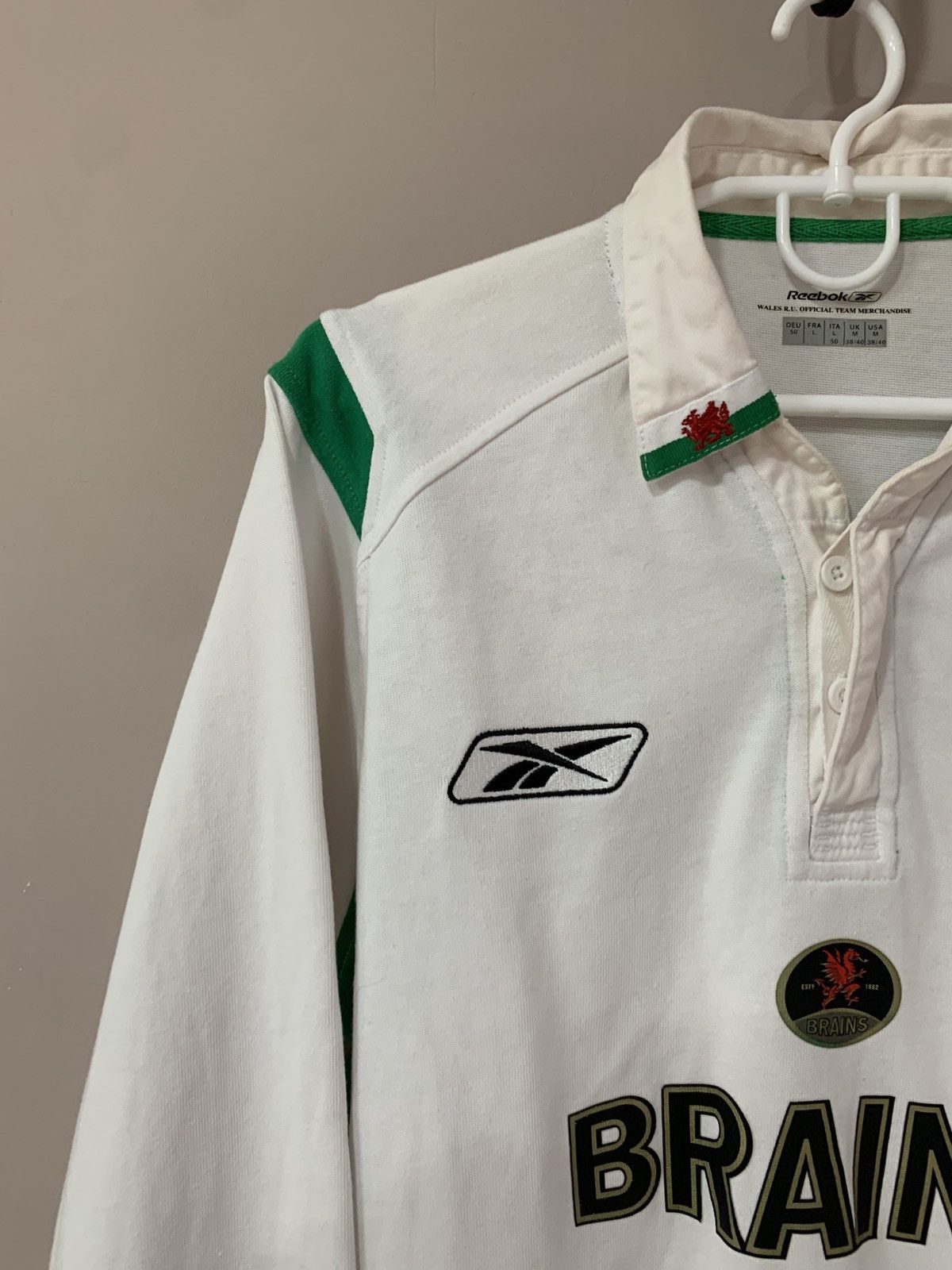 Reebok Wales 2003 Away Rugby Union Vintage Shirt Reebok Size M Size US M / EU 48-50 / 2 - 3 Thumbnail