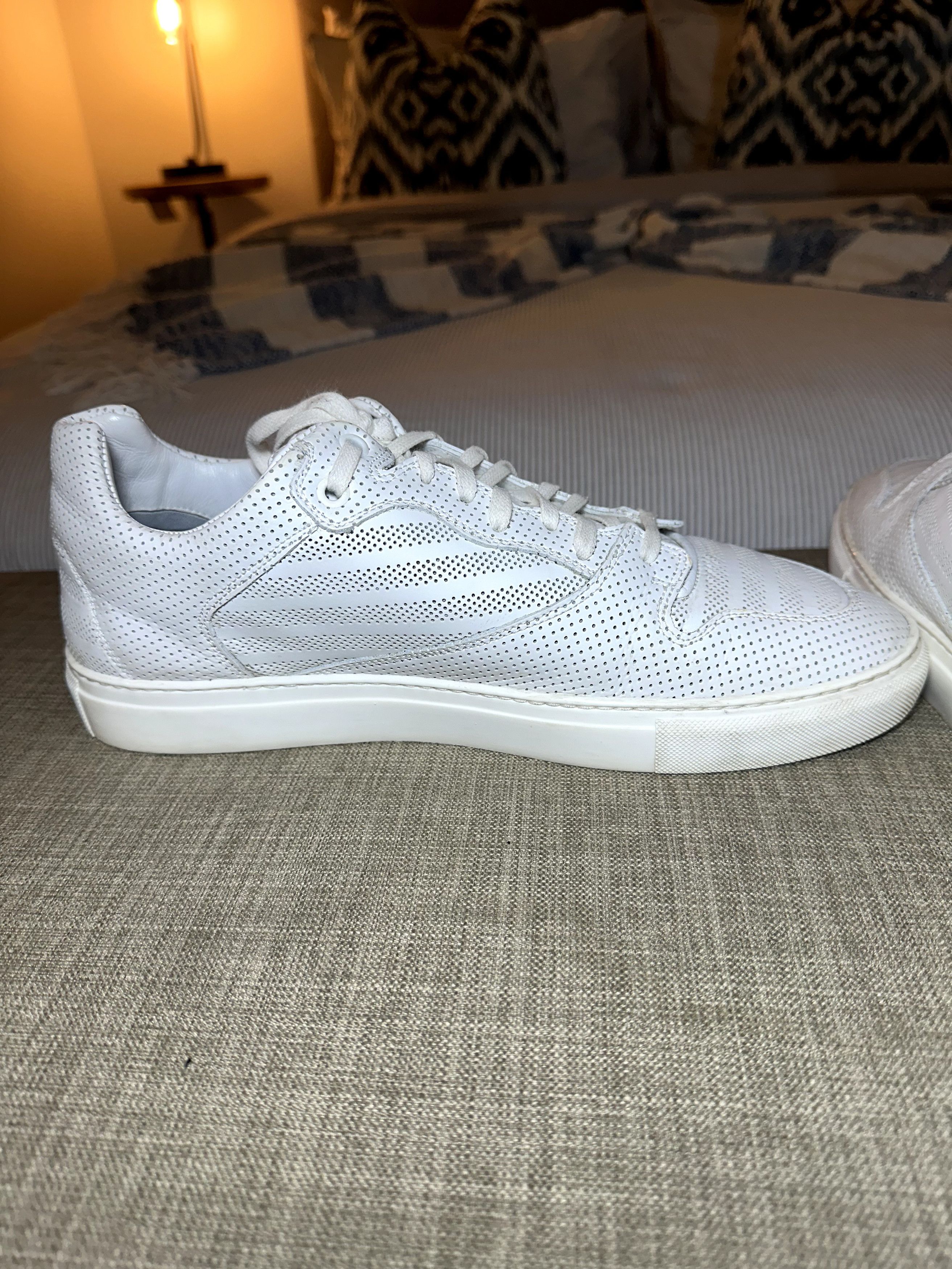 Balenciaga Balenciaga Perforated Leather Low Top Sneakers Size US 10 / EU 43 - 7 Thumbnail