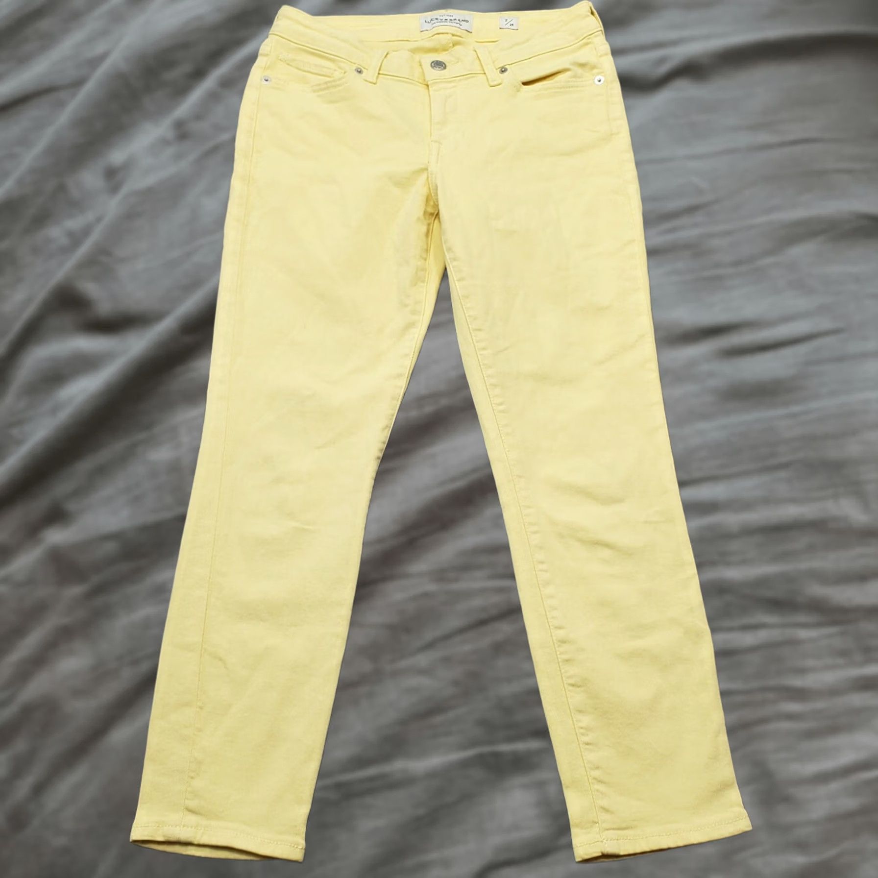 Lucky Brand Lucky Brand Crop Jeans Women Size 2/26 Yellow Denim 5-Pocket Design Straight Leg Jeans Women Size 2/26 Yellow Denim 5-Pocket Design Straight Leg Size 26" / US 2 / IT 38 - 1 Thumbnail