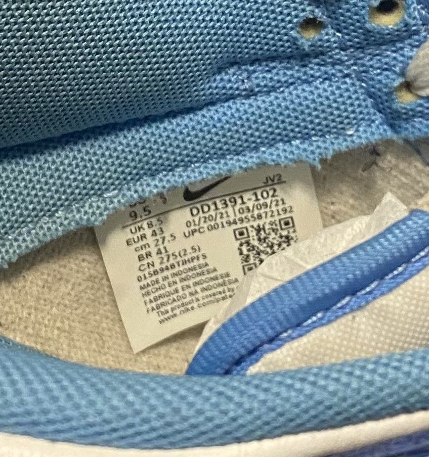 Nike UNC Dunk Low (2021) Size US 9.5 / EU 42-43 - 3 Thumbnail