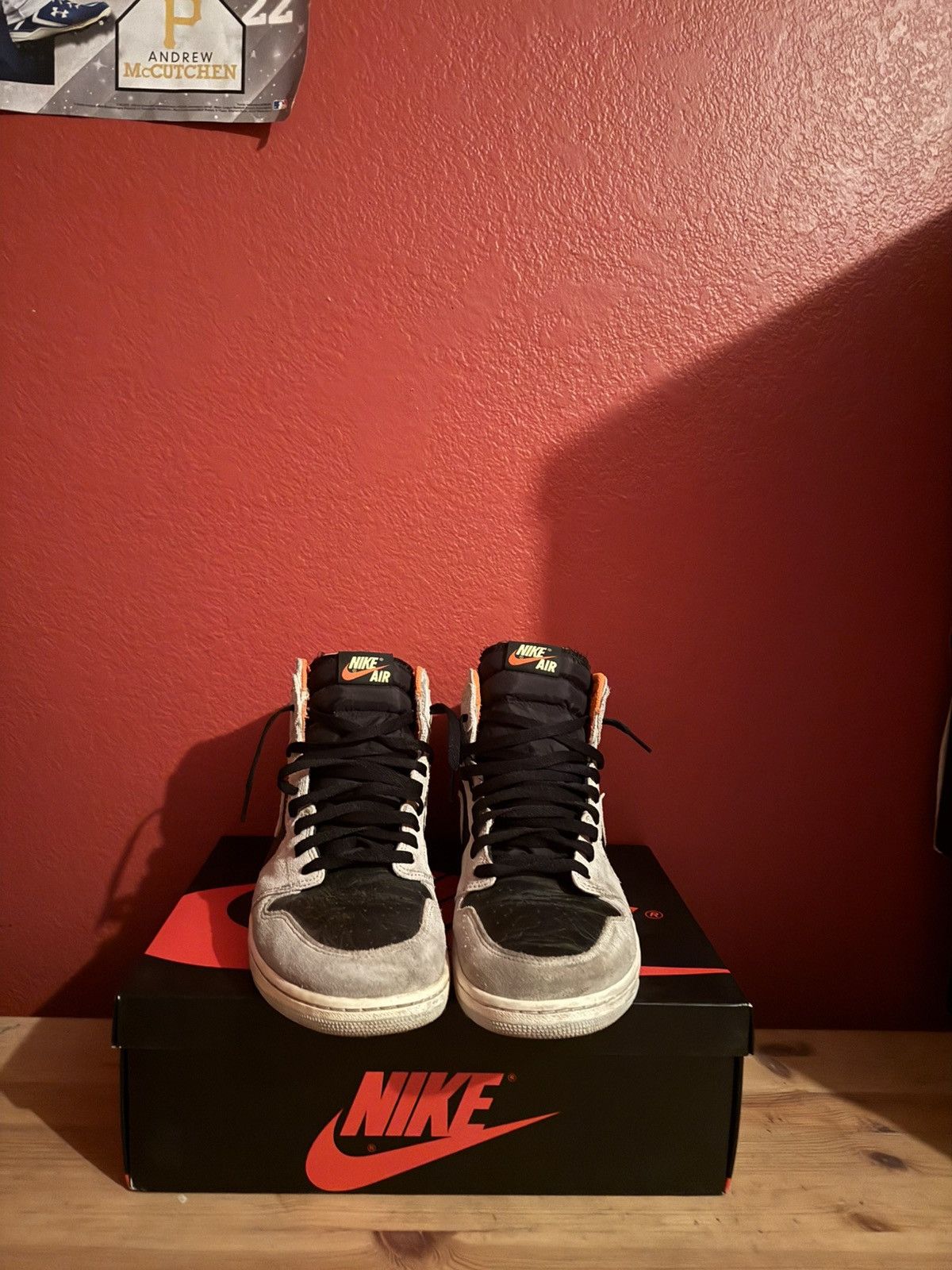 Jordan Brand jordan 1 retro high neutral grey Size US 13 / EU 46 - 3 Thumbnail