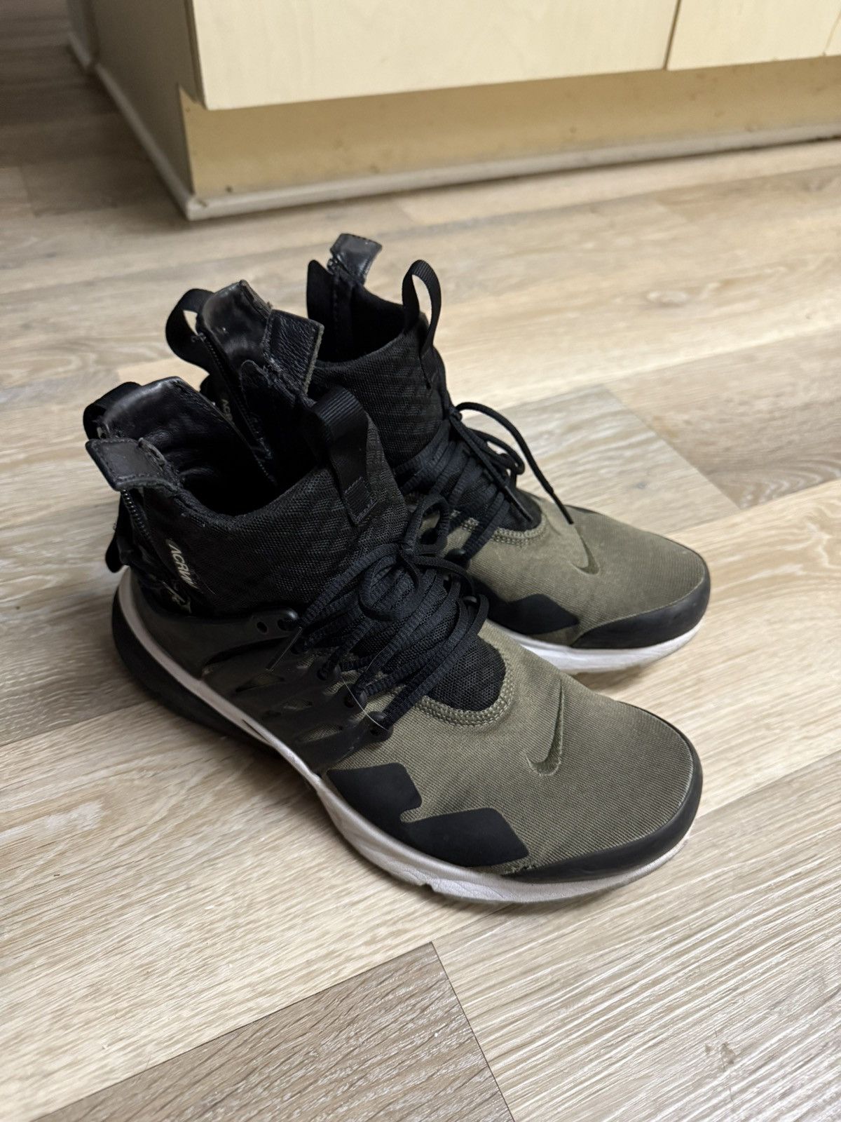 Acronym × Nike Nike x Acronym Presto Mid Olive XXS Size US 7.5 / EU 40-41 - 1 Thumbnail